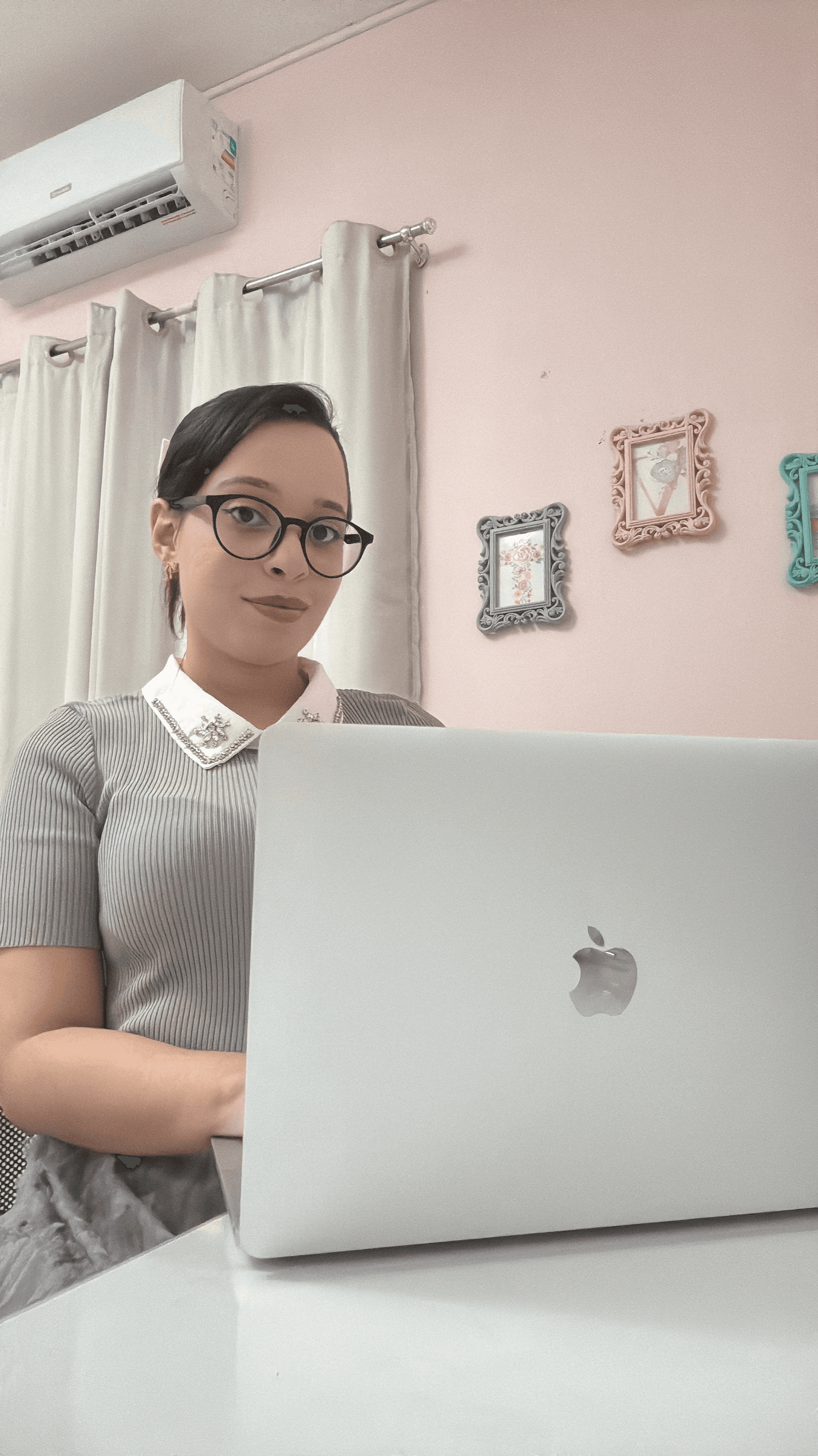 Vitória Paiva - Copywriter